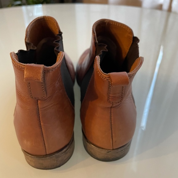 Vintage size 38 brown leather boots - Picture 4 of 6